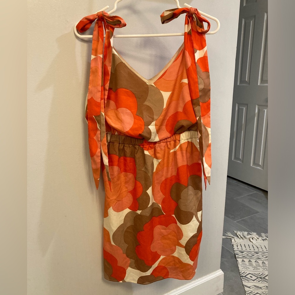 Judith March floral print mini dress with ties on the shoulder straps size small